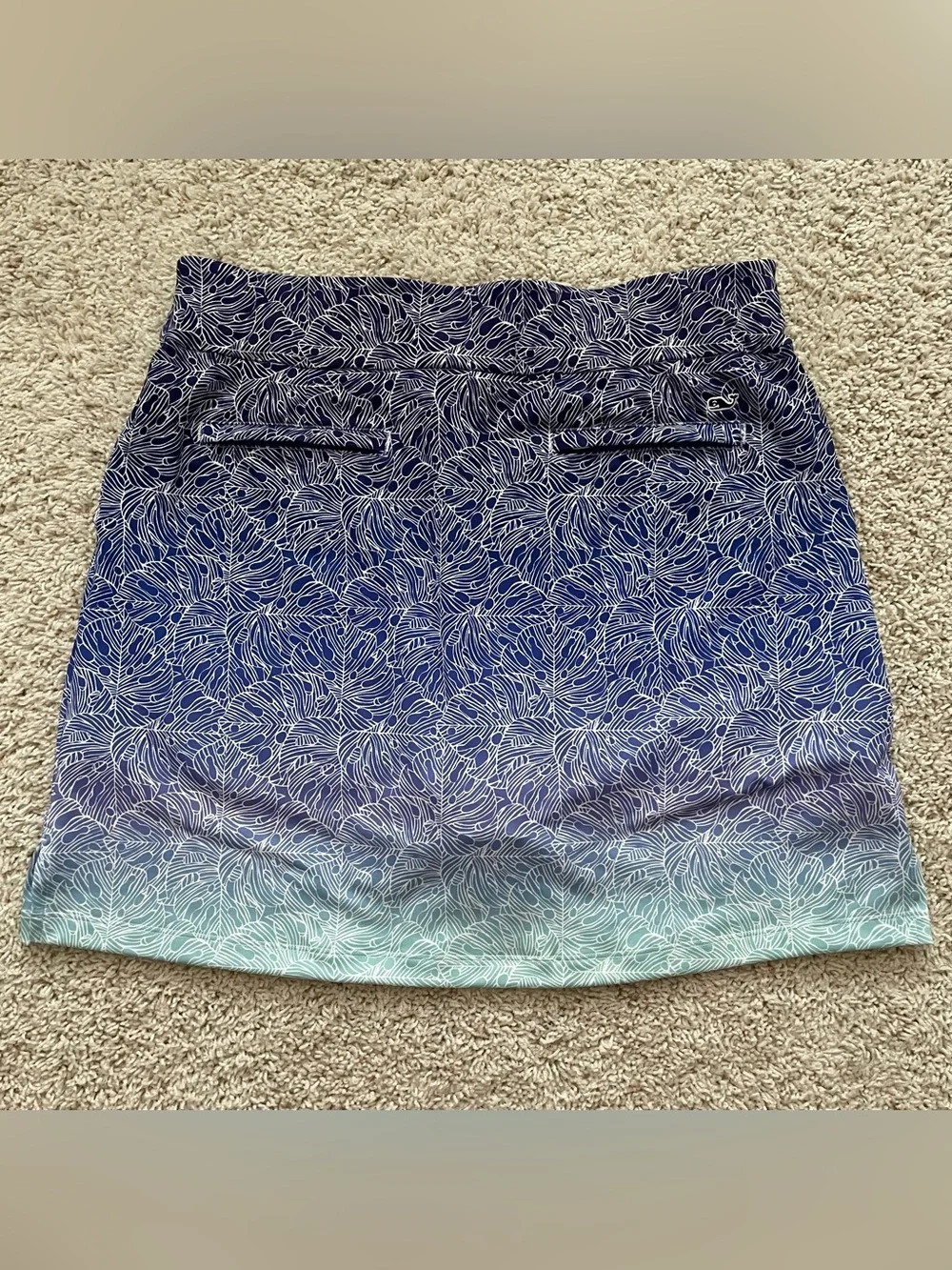 Vineyard Vines Navy and Aqua Performance Skort with White Leaf Print